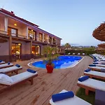 Arwen Hotel
