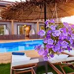 Arwen Hotel