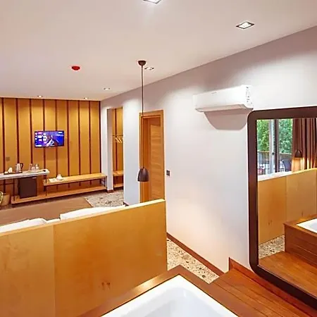 Hotel Arwen 3*